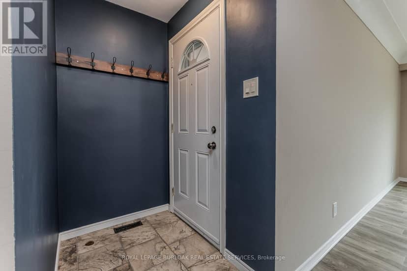 307 Dunsmure Road, Hamilton, photo 4