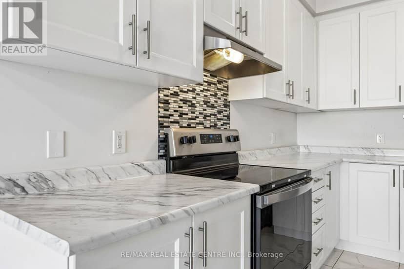 52 - 166 Deerpath Drive — photo 20 of 40