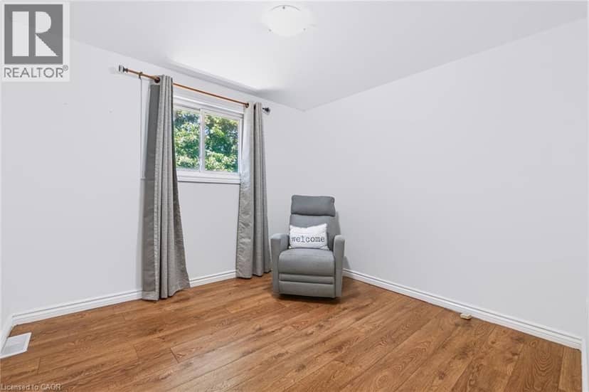 34 PEACHTREE Crescent — photo 24 of 40