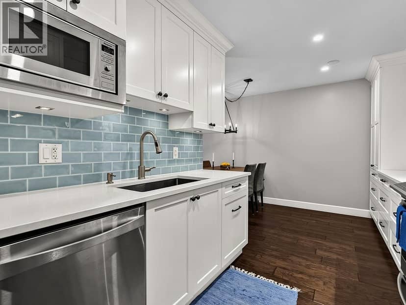 205 150 E 5TH STREET, North Vancouver, photo 3