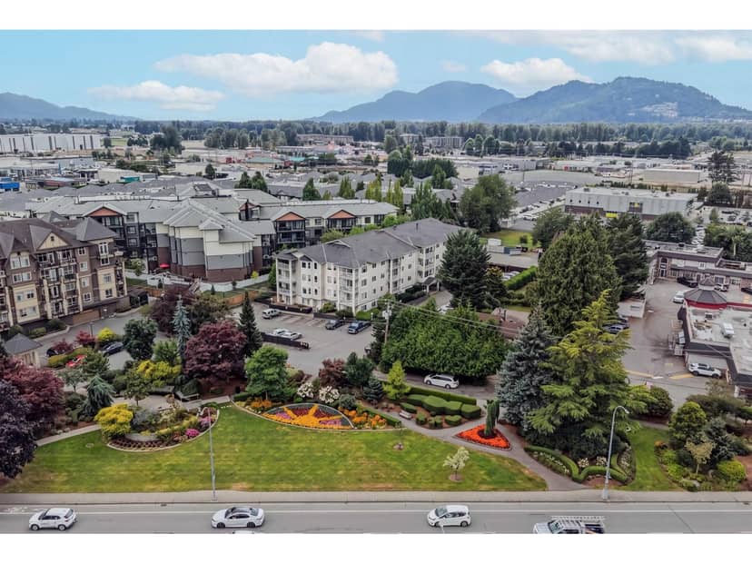 408 8537 YOUNG ROAD, Chilliwack Proper South, Chilliwack