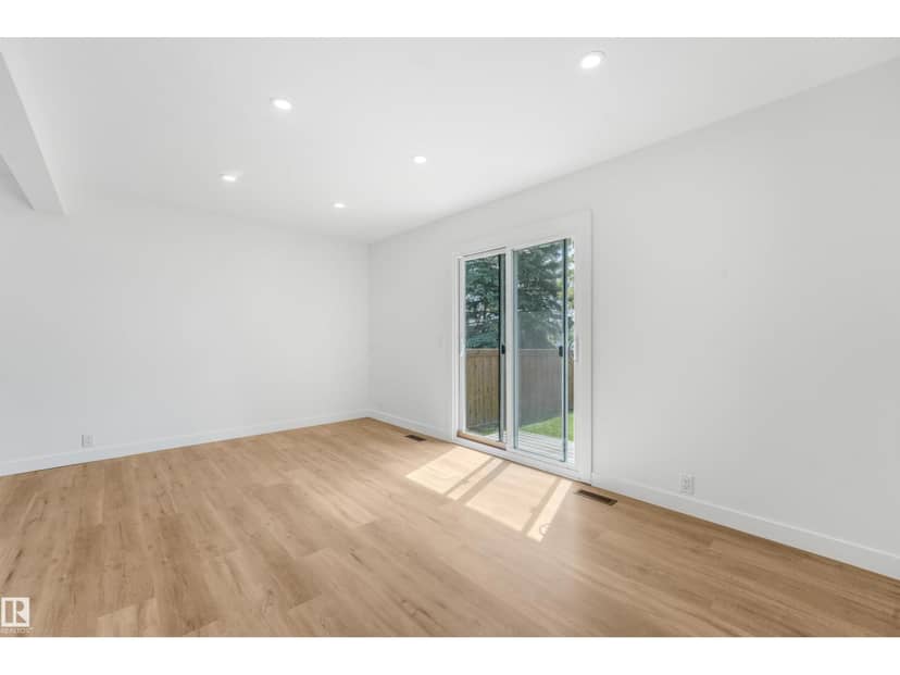 #39 14511 52 ST NW — photo 30 of 40