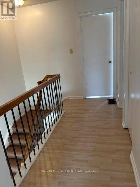 82 - 201 Alexmuir Boulevard — photo 18 of 24