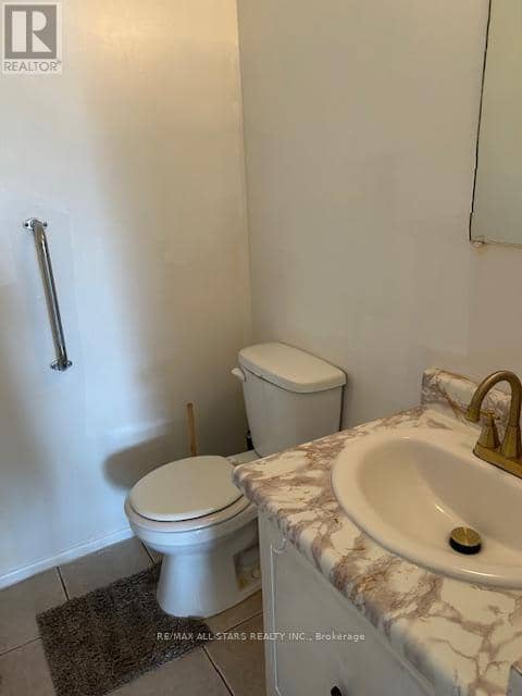 82 - 201 Alexmuir Boulevard — photo 21 of 24