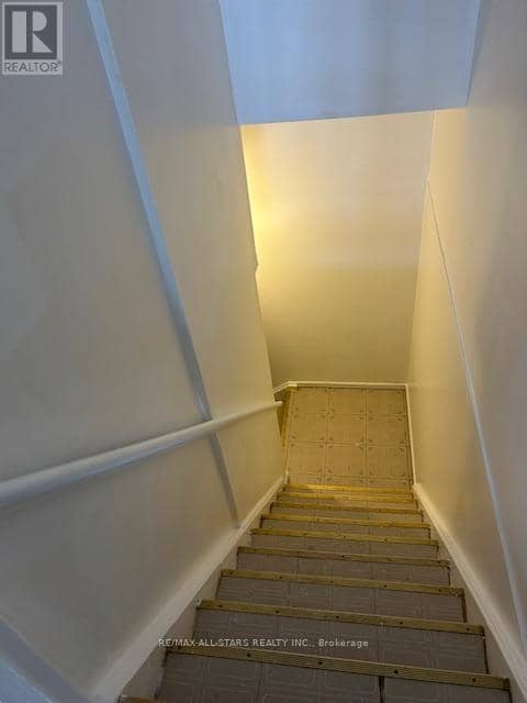 82 - 201 Alexmuir Boulevard — photo 22 of 24