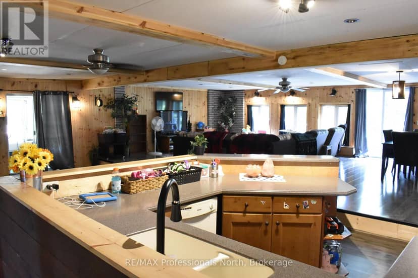 8111 County Road 503 — photo 11 of 40