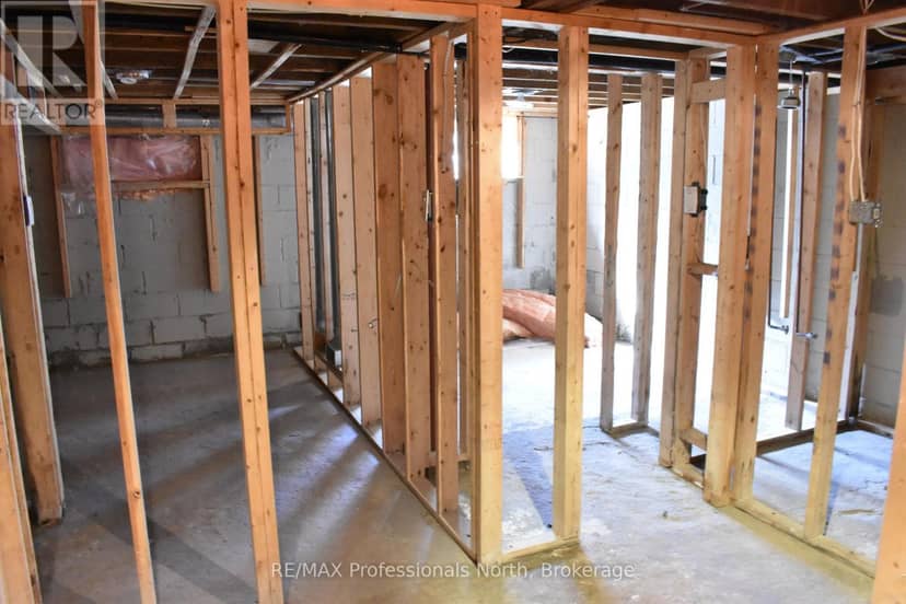 8111 County Road 503 — photo 33 of 40