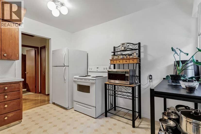 3803 4 Avenue SW, Calgary, photo 6