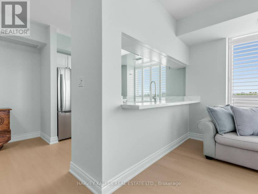 904 - 190 Manitoba Street — photo 7 of 27
