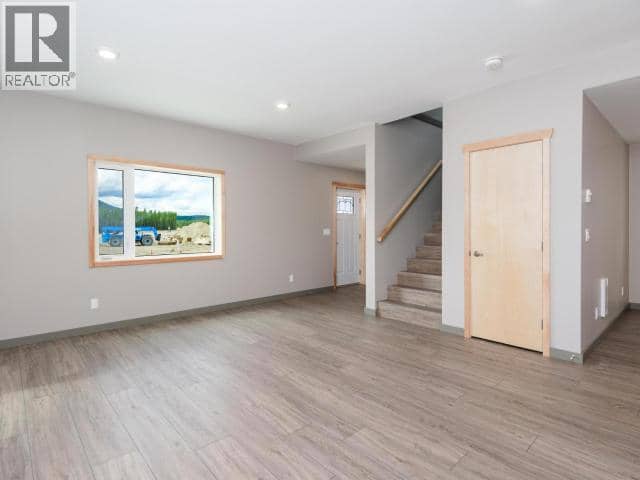 24 Beryl Place — photo 3 of 31