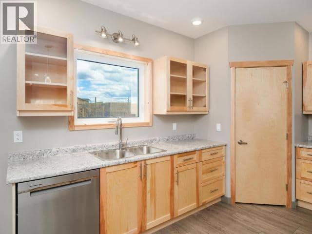24 Beryl Place — photo 9 of 31