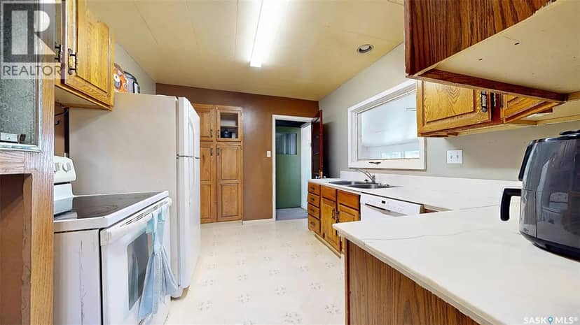 311 Pottery STREET — photo 13 of 40