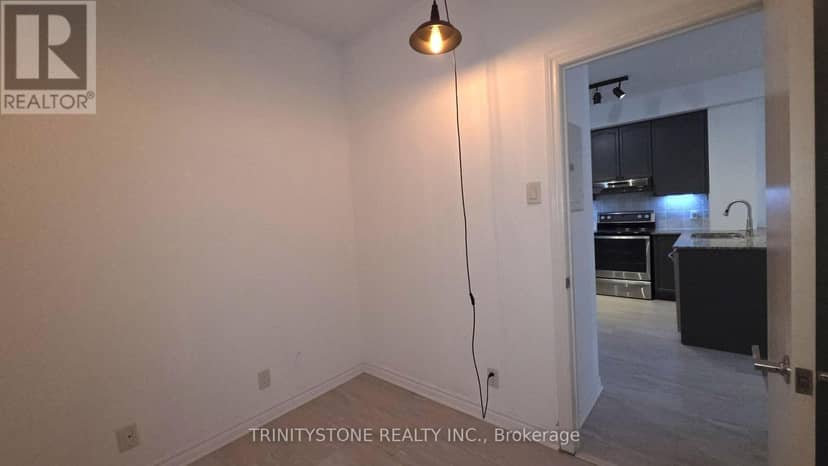 121 - 205 Bolton Street — photo 14 of 40