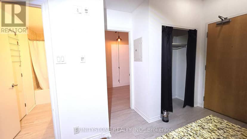 121 - 205 Bolton Street — photo 15 of 40