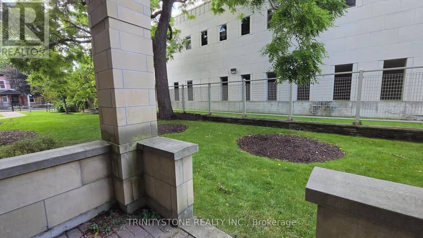 121 - 205 Bolton Street — photo 24 of 40