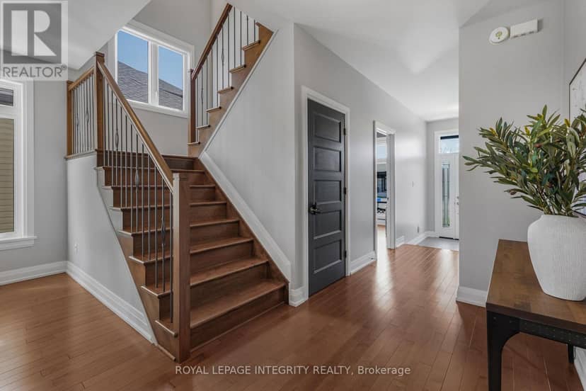 400 Colmar Street — photo 17 of 40