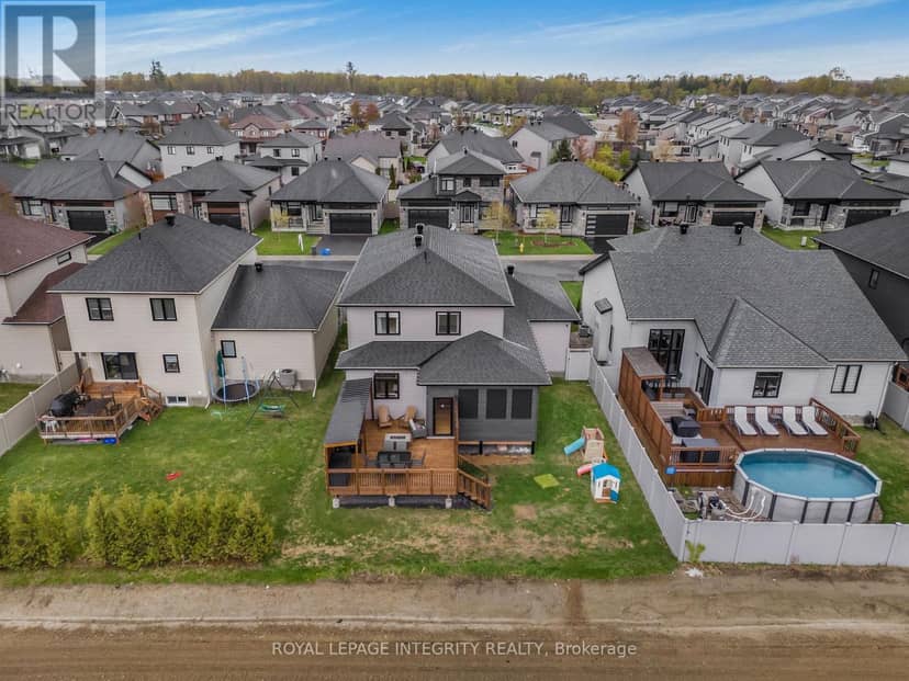 400 Colmar Street — photo 39 of 40