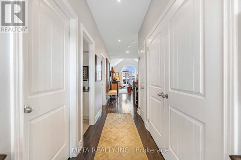 18 Hughes Street — photo 5 of 34
