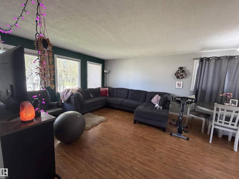 10623 107 St, Westlock, photo 8