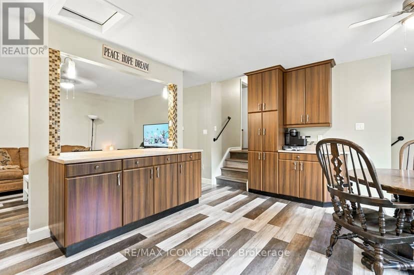 25 Upcott Crescent — photo 11 of 40