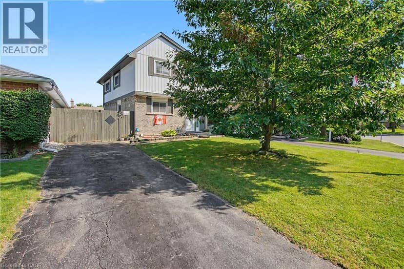 4 SEAFORTH Court — photo 1 of 34
