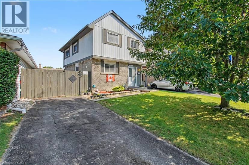 4 SEAFORTH Court — photo 2 of 34