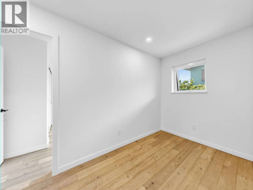 42 528 E 2ND STREET, North Vancouver, photo 8