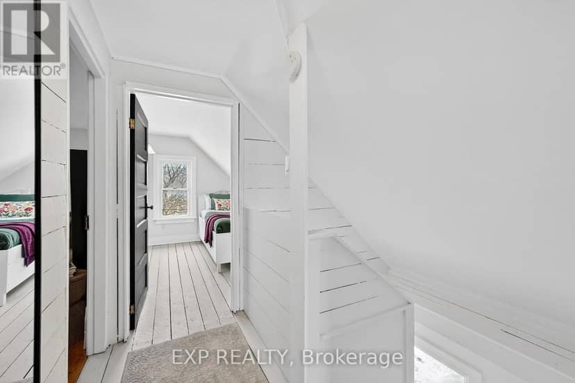 16 Barker Street — photo 31 of 40