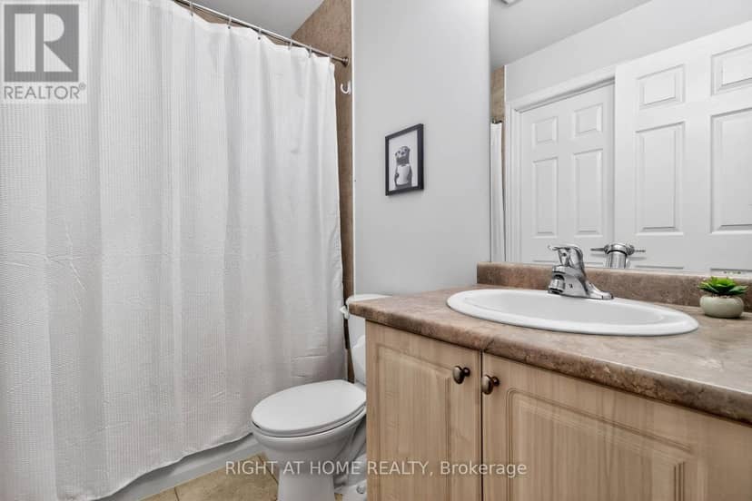145 Louisbourg Way — photo 22 of 40