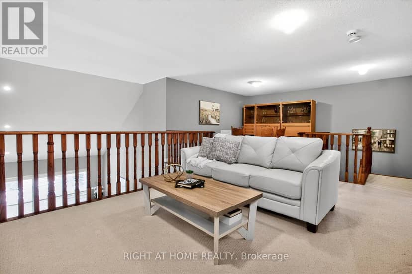 145 Louisbourg Way — photo 18 of 40