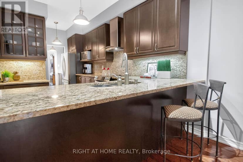 145 Louisbourg Way — photo 8 of 40