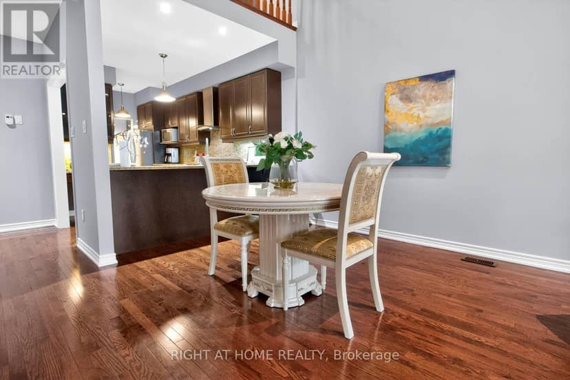 145 Louisbourg Way — photo 7 of 40