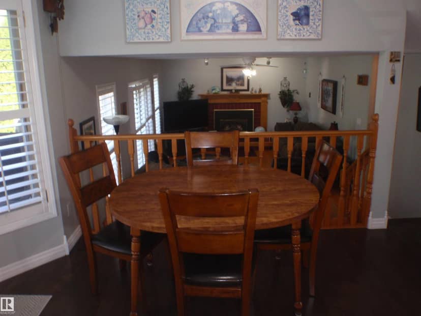 5802 53 ST — photo 30 of 40