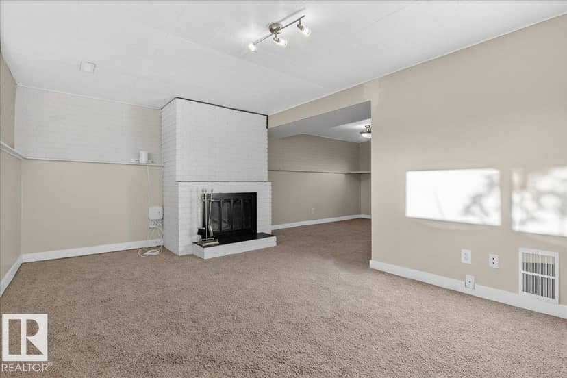 16206 79A AV NW — photo 38 of 40