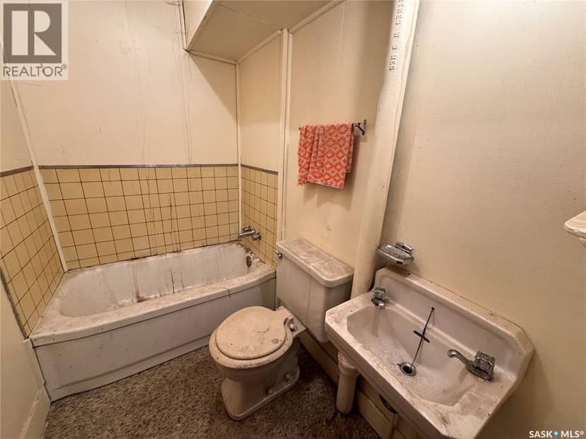 322 2nd AVENUE W — photo 16 of 25