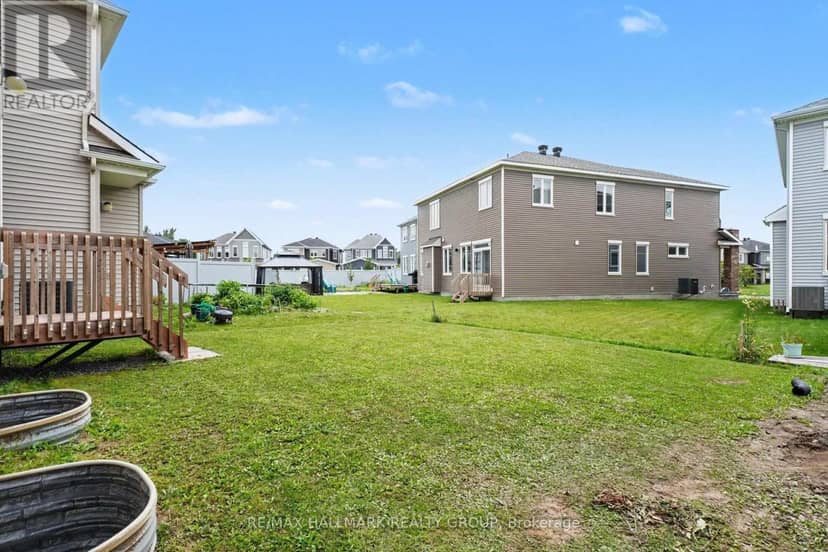 240 Sweetvalley Drive — photo 35 of 38