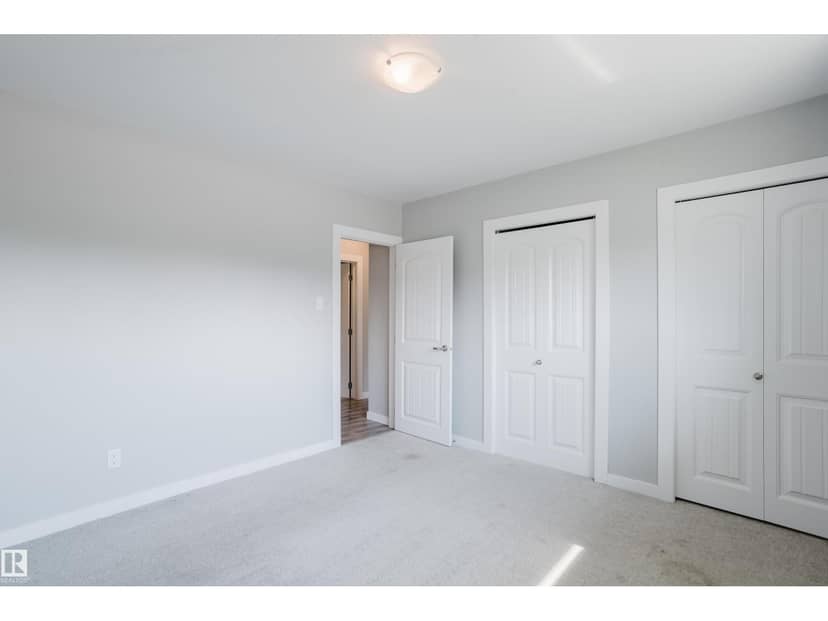 4708 106 AV NW — photo 17 of 40
