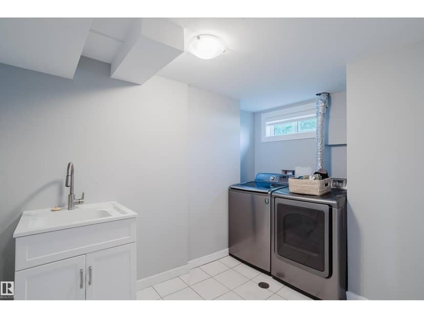 4708 106 AV NW — photo 34 of 40