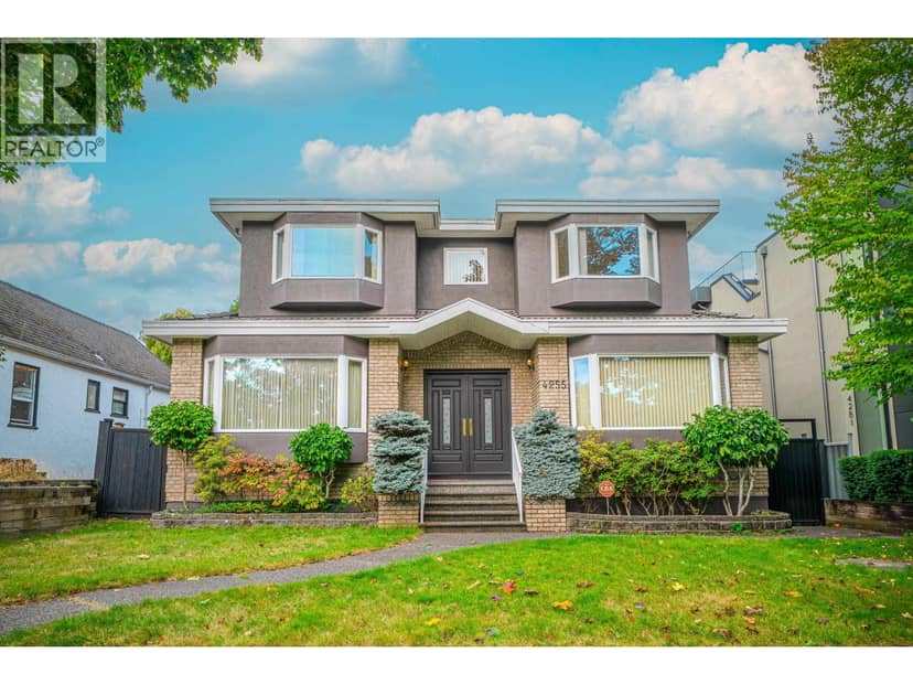 4255 W 15TH AVENUE, Vancouver