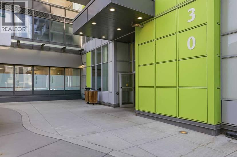 713, 30 Brentwood Common NW, Calgary, photo 2