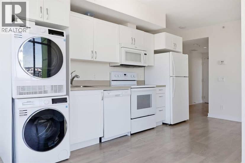 713, 30 Brentwood Common NW — photo 13 of 40