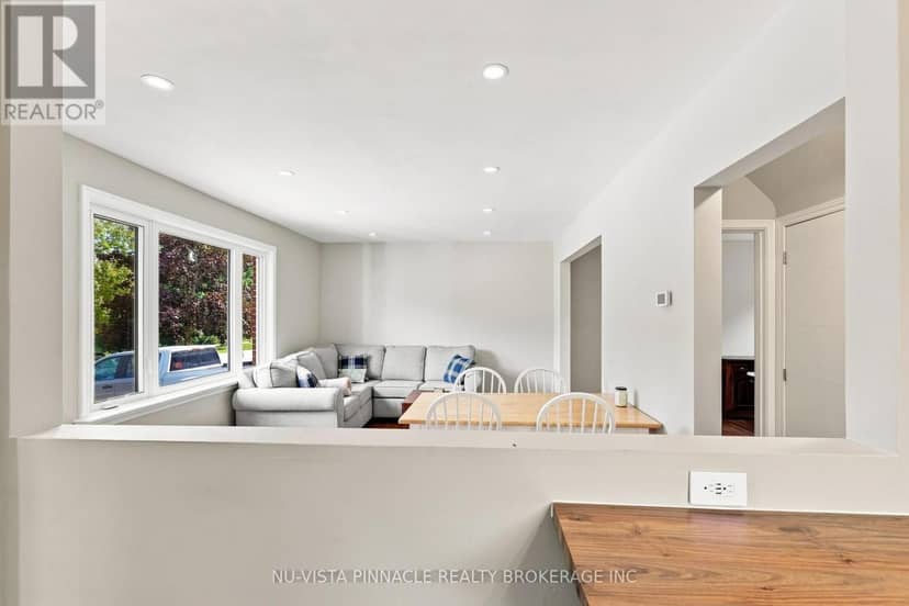 442 Grandview Avenue — photo 11 of 40