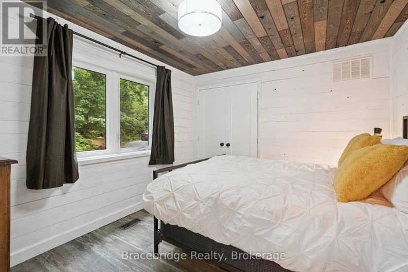 34 Martin Lane — photo 15 of 40