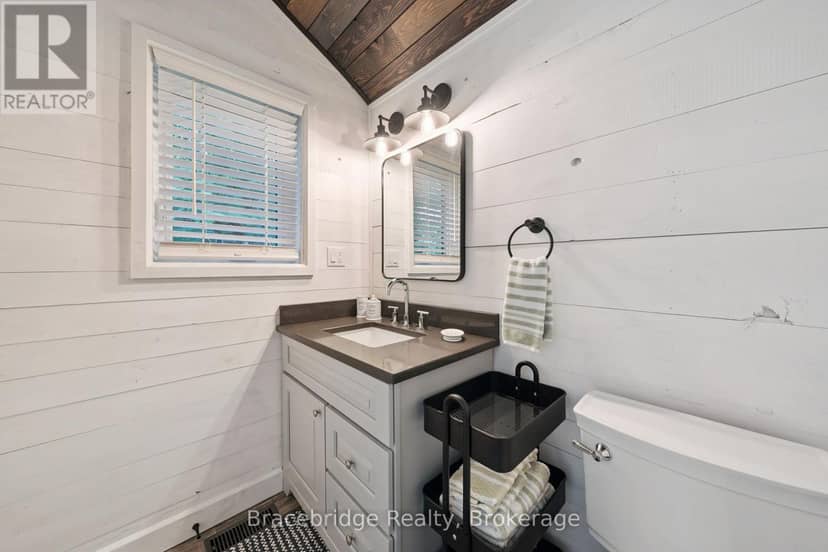 34 Martin Lane — photo 19 of 40