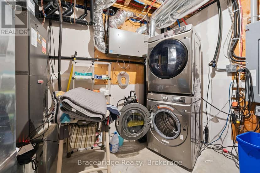 34 Martin Lane — photo 30 of 40