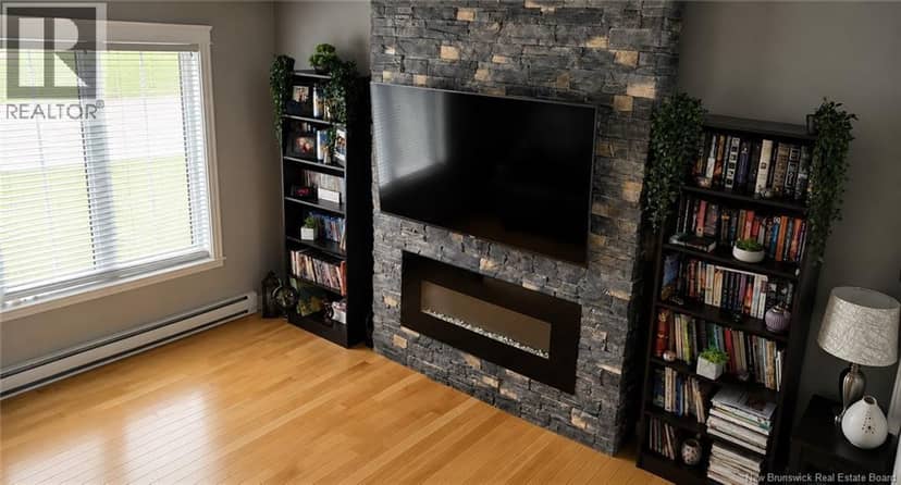 240 Chatellerault Street — photo 13 of 17