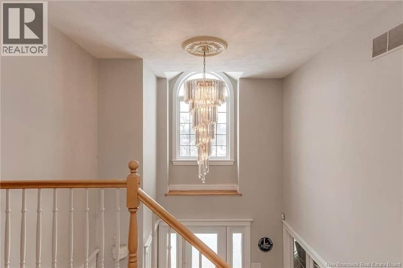 32 Vanessa Court — photo 13 of 40