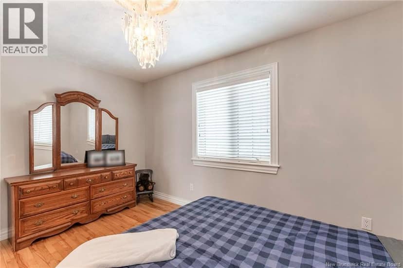 32 Vanessa Court — photo 12 of 40