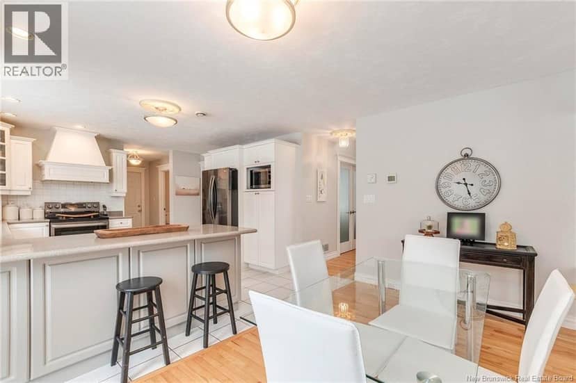 32 Vanessa Court — photo 23 of 40