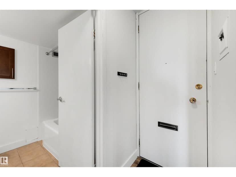 #309 10883 Saskatchewan Dr NW, Edmonton, photo 7